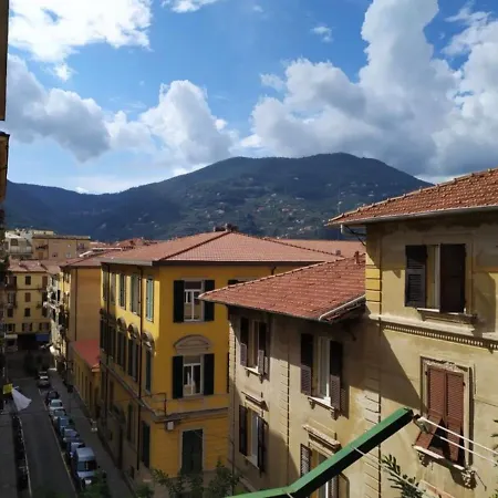 House 2 * La Spezia